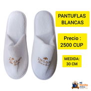 SE VENDE PANTUFLAS DE COLOR BLANCO MEDIDA 30 CM - Img 57445068