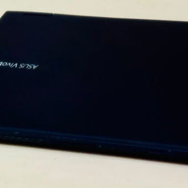 Laptop Asus VivioBook pantalla táctil convertible a tablet ryzen 7 serie 4000 - 9/10