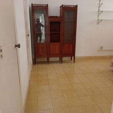 🏠 Apartamento De Renta Lineal En El Vedado. Tiene 3 habitaciones por 600 usd por mes.Ideal para estudiantes extranjeros - Img 119906589