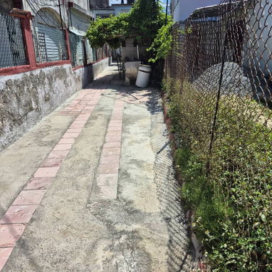 ✨152🏡 *JOYA EN GUANABO: ELEGANCIA, SEGURIDAD Y UBICACIÓN SOÑADA* 🏡✨  ¡ ```Imagina vivir a solo 250 metros de la playa, - Img 120687429