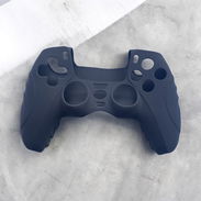 Forro para mando Play 5 - Img 55430729
