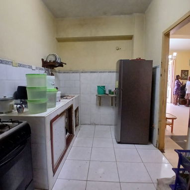 Vedado 70 mil apt 4 ctos garaje  1er piso linea y 10 - 5/9