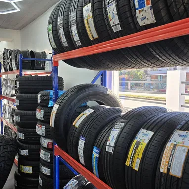 Tienda Automotriz Actiwao. Calidad y GarantĂa para tu vehĂculo. Extintores / baterĂas / gomas / llantas / aceite y más - Img 115343826