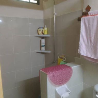 Ofertaaa lindo apto de 2 cuartos en Santo Suárez con todo adentro y en perfecto estado!!! - Img 119806899