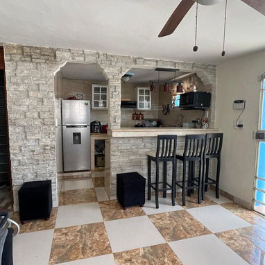 Se vende casa de 3 pisos en calzada luyanohecha completa nueva 58275096 ajustable con dinero en mano con cosas o vacía - Img 114858156