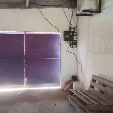 Venta de casa en Párraga con garaje y con todo adentro - 4/10
