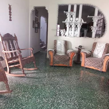 Casa de tres pisos en Santo Suárez - Img 125149438