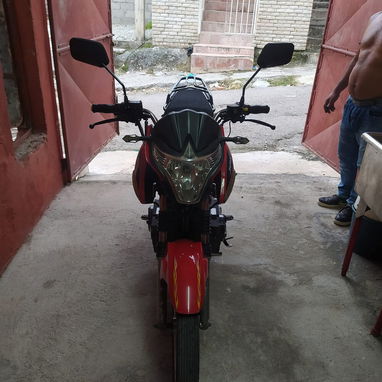 SE VENDE  MOTO PUMA TAL CUAL LA VE  Buen estado de gomas  BATERÍA  Topmaq 72x35 haciendo 65-75km. - Img 123056566