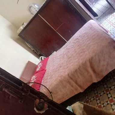 Gangaaaaaa se vende casa colonia antigua de 5 cuartos 2 baños a 200m del Capitolio de la habana - Img 122259982