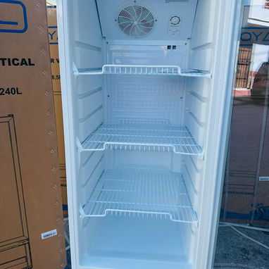 Nevera Exhibidora Vertical 8.5 pies Royal* Precio 490usd Garantía 1 mes Regalo 1 regulador de voltaje - Img 124124041