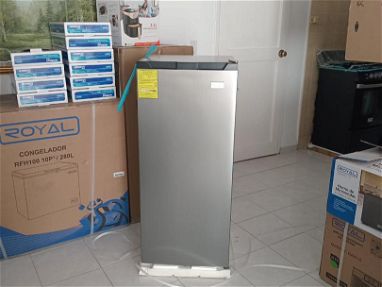Refrigerador marca ROYAL 6.1P  Nuevo en caja . - Img 65721461