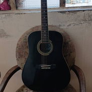 Guitarra acústica con cuerdas de acero 3/4 150 usd - Img 57697395
