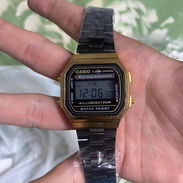 Se vende reloj CASIO A168WEGB-1BVT Vintage Black and Gold - Img 57071220