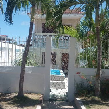 J Casa de renta con piscina en Guababo cerca del mar. Alquiler de casa con piscina en Guanabo cerca del mar GUA-009 - 7/10