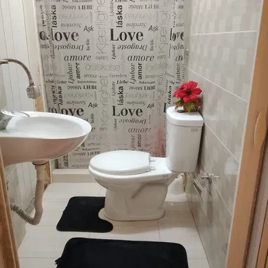 🏡 OFERTA ESPECIAL: VENTA DE CASA CON 3 HABITACIONES EN BAJOS, LA HABANA VIEJA: DOCUMENTOS AL DÍA, LISTA PARA LLEGAR Y H - 2/10