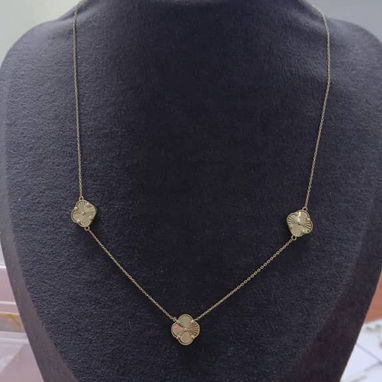 Van cleff,aretes,manillas cadenas exclavas todo en oro 10k - Img 122642934