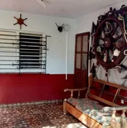SE VENDE CASA INDEPENDIENTE EN GUANABO DE 4/4 3 BAÑOS 2 COCINAS PISCINA PEQUEÑA Y PATIO DE TIERRA AMPLIO - Img main-image-50202998