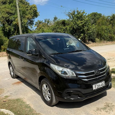 Hyundai H1 – $220 USD/día - 3/3