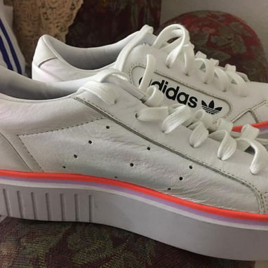 Tenis originales adidas - Img 117673541