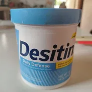 Champú, Colonia violeta, Desitin, jabón y toallitas húmedas de bebé - Img 56613817