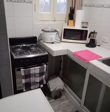 🚗👥 Apartamento de 2 Habitaciones en San Lázaro, Vedado REF 1375 - Img 96352987