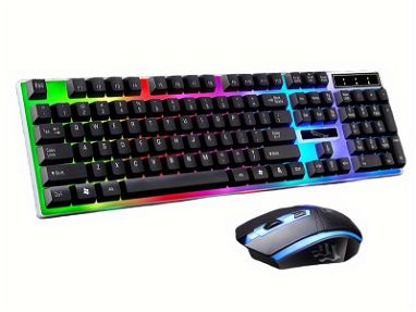 Kit de teclado y mouse con cable RGB para Gamers - Img main-image