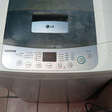 Lavadora de Uso Marca LG de 7kg - Img 123061064