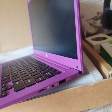 320USD Laptop Rosada NUEVA EN SU CAJA + accesorio de regalo - Img 126167434