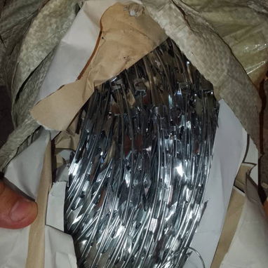 Alambre de pua con cuchilla concertina llamar para mas informacion +5353442283 - 5/5