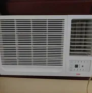 Aire Acondicionado de 1 tonelada (12000Btu) 220v de uso, pero en perfecto estado. Vedado. - Img 49248445