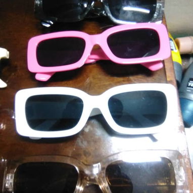 GAFAS CON BUEN ESTILO /CIRCULARES Y RECTANGULARES / VARIOS COLORES DISPONIBLES / BUENA CALIDAD / LENTES  DE SOL / - Img 96224763