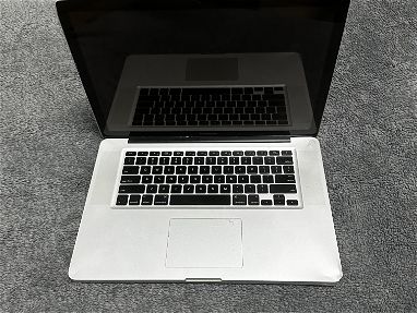 Vendo MacBook Pro tiene Catalina y window 10 - Img main-image