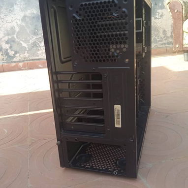 Chasis Cooler Master Elite 431 de uso en óptimo estado físico y técnico - 7/9