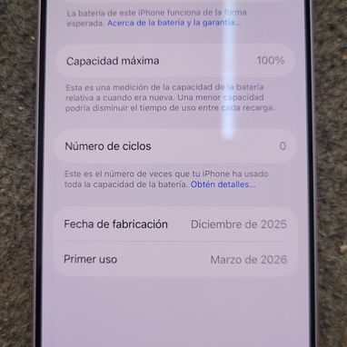 iPhone 17 libre por rsim, 256gb y batería en 100 con cero ciclo de carga. Versión esim - 2/3