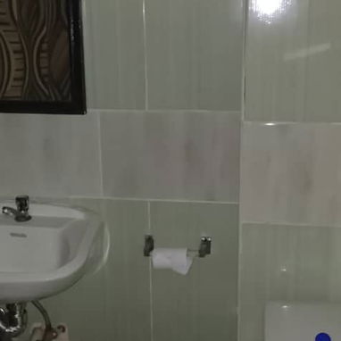 Se vende casa en el corazón del Vedado BUEN PRECIOOOOO - 2/10