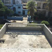VENTA CASA CON PATIO EN EL VEDADO. MUCHAS POSIBILIDADES - Img 57122990