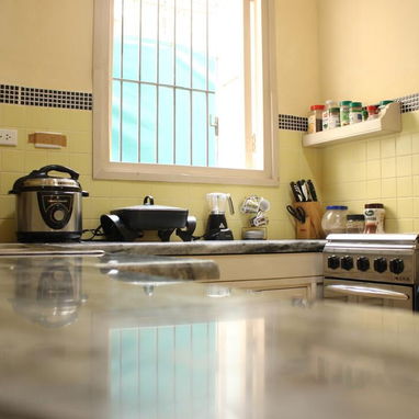 1500-USD Se Alquila apartamento en zona céntrica del Vedado - Img 125477223