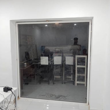 Carpintería de aluminio y cristal , puertas y ventas de aluminio y cristal , bajo de mesetas , paño fijo - Img 122651188