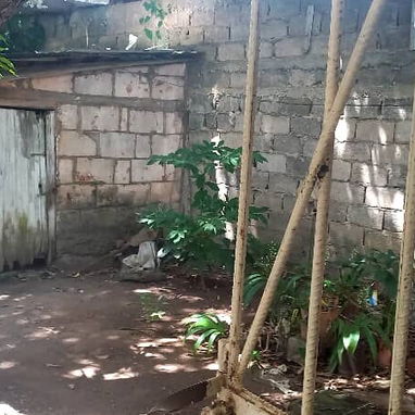 VENDO CASA CON TERRENO GRANDE EN MARTI, PROVINCIA MATANZAS. - 2/9