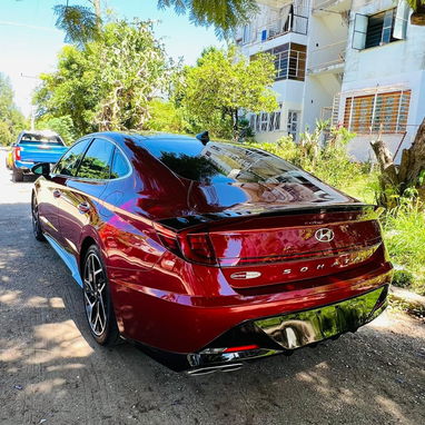 Vendo o negocio yhunday sonata N line del 2023 13 mil millas - Img 105484969