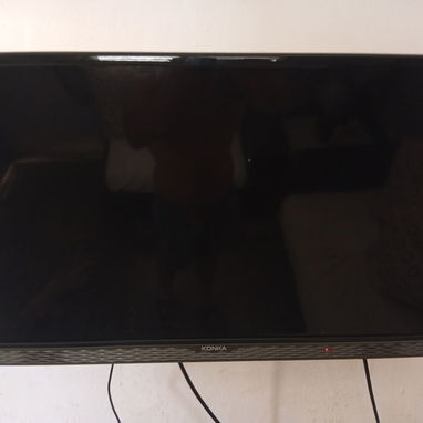 TV 32'' KONKA con caja decodificadora incluida - 2/2