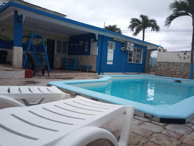 Disponible hermosa casa con piscina a solo 5 cuadras de la playa. Reservas por WhatsApp 58142662 - Img 64361948