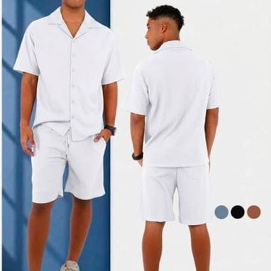 Para hombres: Conjunto de camisa y short 25 USD o 20000mn de varios colores y tallas. Escríbeme al pv - 2/3