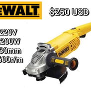 Pulidora DeWalt grande profesional 2200w 220v nueva en su caja - Img 55812910