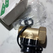 Interruptor o sensor de flujo de agua - Img 56678557
