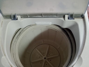 Vendo lavadora Midea automática de 5 kg - Img 64532777