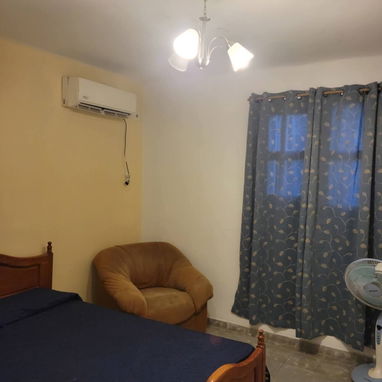 Ofertaaa espectacular apto capitalista década del 50 en excelente zona de la Víbora con 3 cuartos totalmente restaurado! - Img 118878846