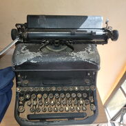 Vendo esta maquina d escribir - Img 45349700