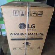 Lavadora automática LG de 9kg modelo, nueva a estrenar, 54597599 - Img 55516623