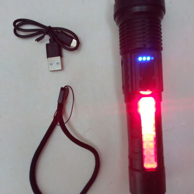 Se vende linterna recargable con cable de cargar tipo c - 4/4